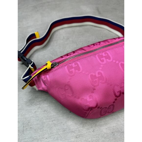 Gucci Childrens Pink Off The Grid GG Logo Belt Bag Fanny Pack - Picture 2 of 16